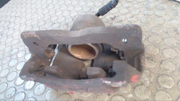 Foto: BREMSSATTEL VORN RECHTS eines Honda Civic 1.5i GL