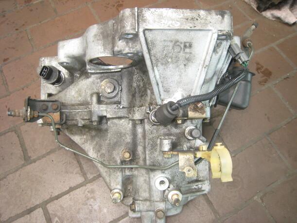 Foto: SCHALTGETRIEBE 5-GANG eines Honda Civic 1.5i GL