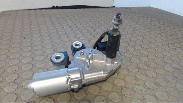 Foto: SCHEIBENWISCHERMOTOR HINTEN eines VW Caddy 1.9 TDI GL