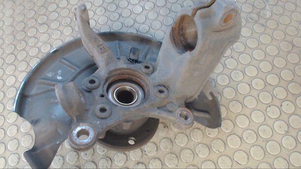 Foto: ACHSSCHENKEL VORN LINKS eines VW Caddy 1.9 TDI GL