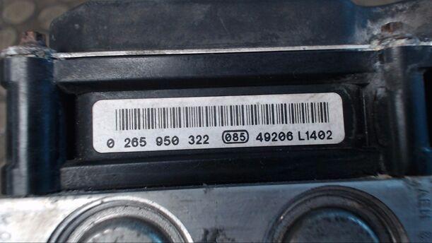 Foto: HAUPTBREMSAGGREGAT ABS eines Mercedes-Benz A 180 CDI GL