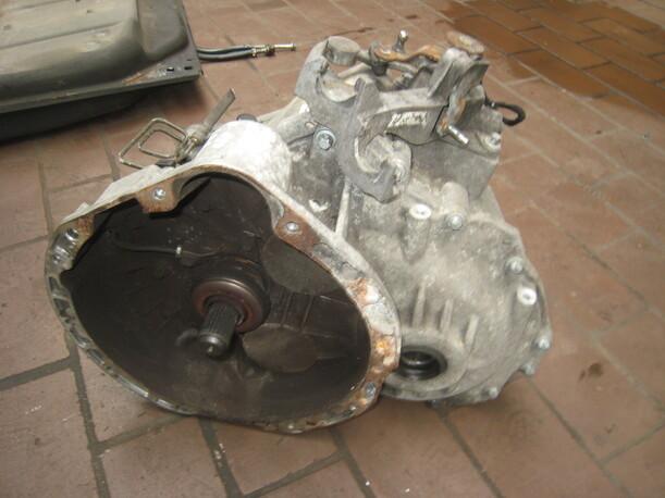 Foto: SCHALTGETRIEBE 6-GANG 711640 eines Mercedes-Benz A 180 CDI GL