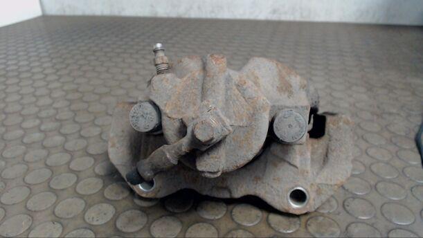 Foto: BREMSSATTEL VORN LINKS eines Opel Astra 2.0 DTI GL
