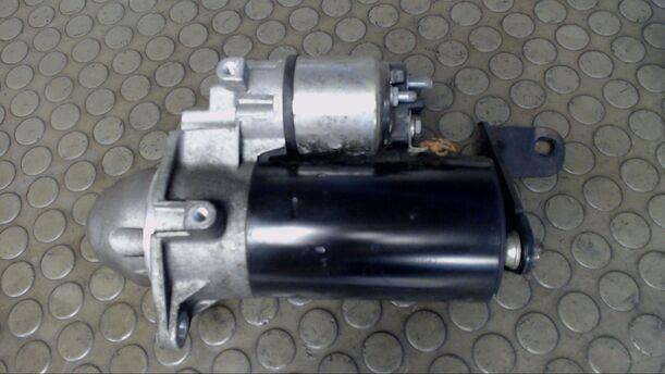 Foto: ANLASSER / STARTER BOSCH eines Opel Astra 2.0 DTI GL