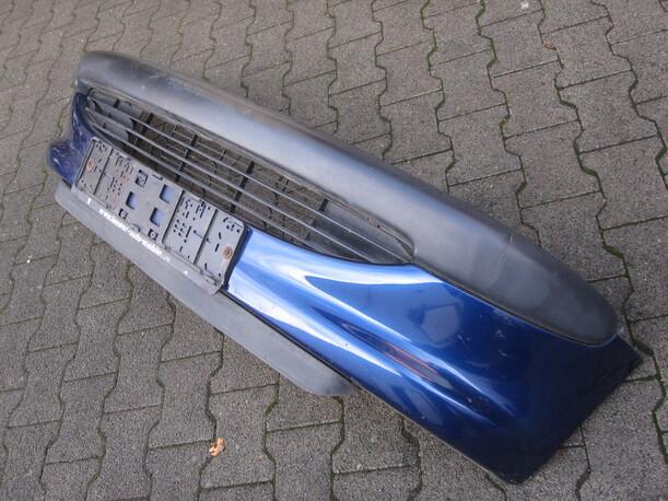 Foto: STOSSFÄNGER VORN eines Peugeot 206 SW 75 Cup