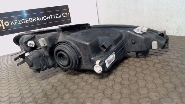Foto: SCHEINWERFER LINKS eines Peugeot 206 SW 75 GL