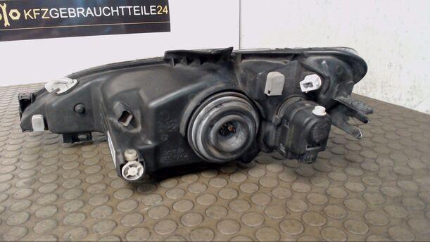 Foto: SCHEINWERFER RECHTS eines Peugeot 206 SW 75 GL
