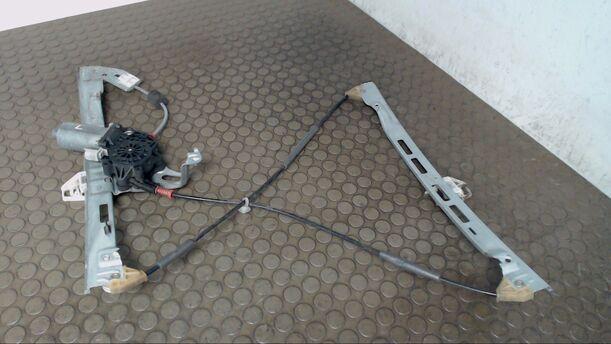 Foto: FENSTERHEBER ELEKTRISCH VORN LINKS (4/5-Türer) eines Peugeot 206 SW 75 GL