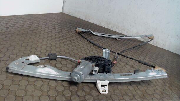 Foto: FENSTERHEBER ELEKTRISCH VORN LINKS (4/5-Türer) eines Peugeot 206 SW 75 GL