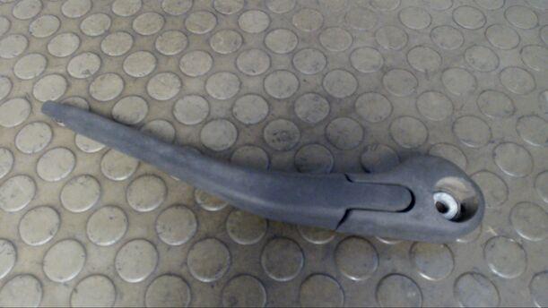 Foto: SCHEIBENWISCHERARM HINTEN eines Peugeot 206 SW 75 GL