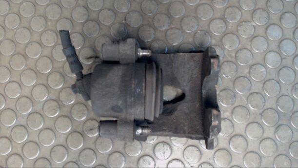 Foto: BREMSSATTEL VORN RECHTS eines VW Polo 1.4 TDI GL