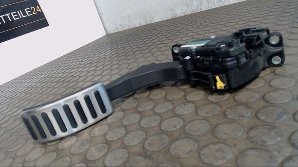 Foto: GASPEDAL eines VW Polo 1.4 TDI GL
