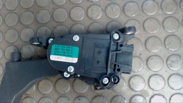 Foto: GASPEDAL eines VW Polo 1.4 TDI GL