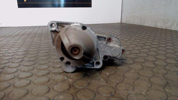 Foto: ANLASSER / STARTER  BOSCH) eines Smart smart fortwo cabrio softtouch GL