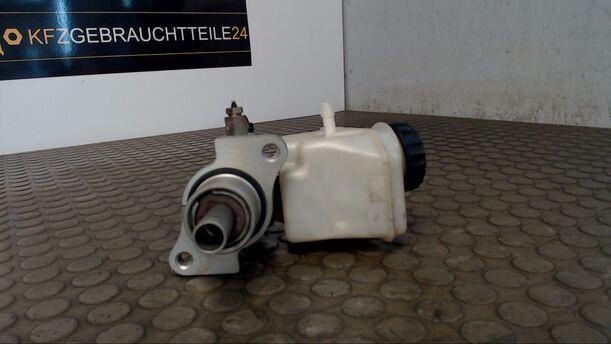 Foto: HAUPTBREMSZYLINDER eines BMW 320d touring GL