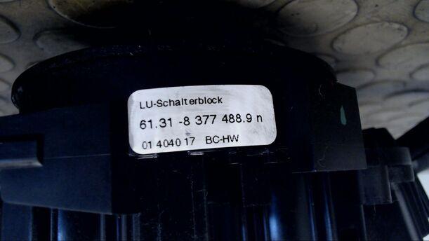 Foto: BLINKSCHALTER/KOMBISCHALTER eines BMW 320d touring GL