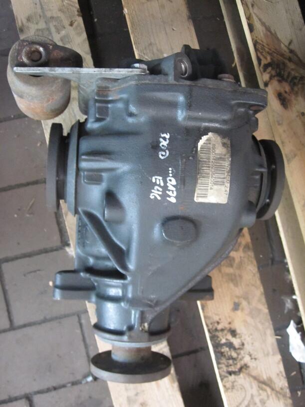 Foto: HINTERACHSGETRIEBE / DIFFERENTIAL (UNGEPRÜFT) eines BMW 320d touring GL