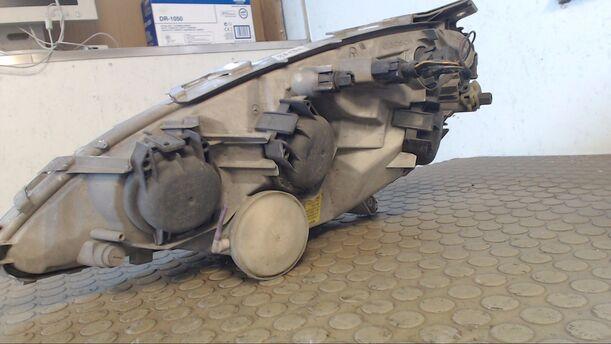 Foto: SCHEINWERFER RECHTS eines Mercedes-Benz A 170 CDI GL