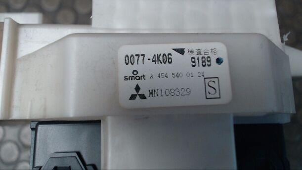 Foto: SICHERUNGSKASTEN eines Smart smart forfour cdi CL