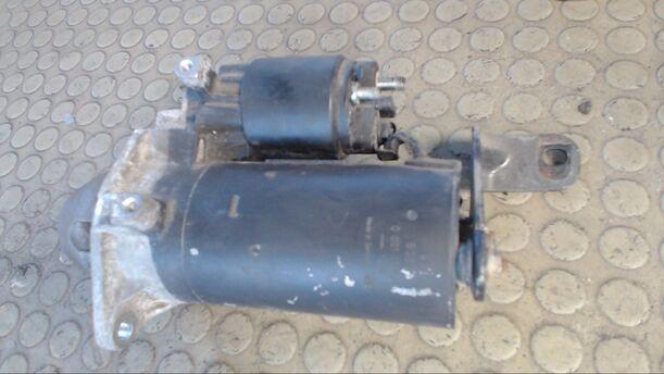 Foto: ANLASSER / STARTER BOSCH eines Opel Vectra 2.0 DTI Caravan GL