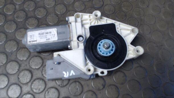 Foto: FENSTERHEBERMOTOR VORNE RECHTS eines Peugeot 607 HDI 135 Cup