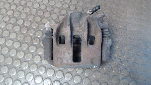 Foto: BREMSSATTEL VORNE LINKS eines Peugeot 607 HDI 135 Cup