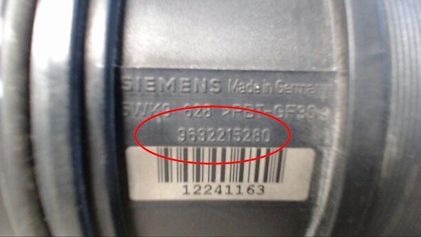 Foto: LUFTMASSENMESSER SIEMENS eines Peugeot 607 HDI 135 Cup