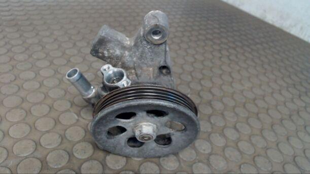 Foto: PUMPE SERVOLENKUNG eines Honda Civic 1.4i GL