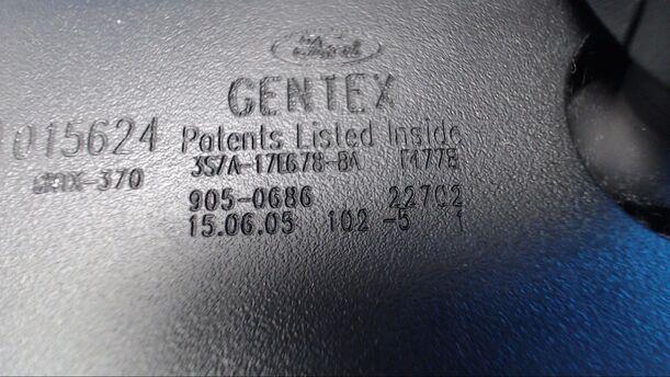 Foto: INNENSPIEGEL eines Ford Mondeo 2.5  Turnier V6 Aut. GL