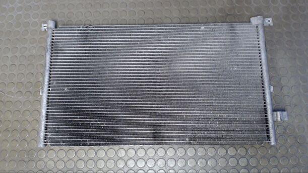 Foto: KONDENSATOR KLIMAANLAGE eines Ford Mondeo 2.5  Turnier V6 Aut. Eco