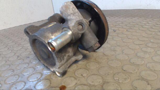 Foto: PUMPE SERVOLENKUNG eines Opel Astra TD Eco