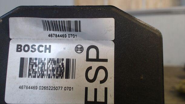 Foto: HAUPTBREMSAGGREGAT ABS eines Fiat Stilo 1.8 16V GL