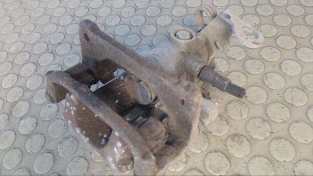 Foto: BREMSSATTEL HINTEN LINKS eines Fiat Stilo 1.8 16V GL