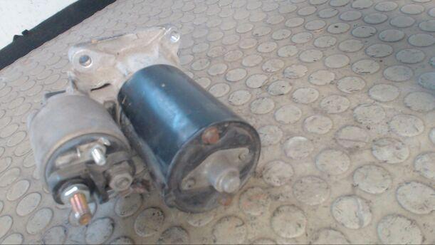 Foto: ANLASSER / STARTER BOSCH eines Fiat Stilo 1.8 16V GL