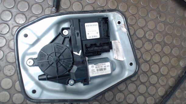 Foto: FENSTERHEBER LINKS (3-TÜRER) eines VW Golf 1.9 TDI