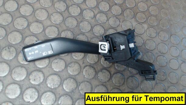 Foto: BLINKSCHALTER/KOMBISCHALTER eines VW Golf 1.9 TDI