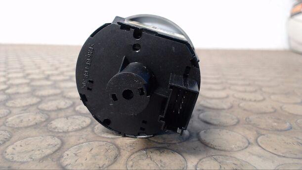 Foto: LICHTSCHALTER eines VW Golf 1.9 TDI