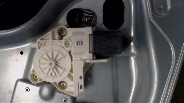 Foto: FENSTERHEBER ELEKTRISCH VORN RECHTS (2/3-TÜRER) eines Ford Focus 1.4 16V Eco