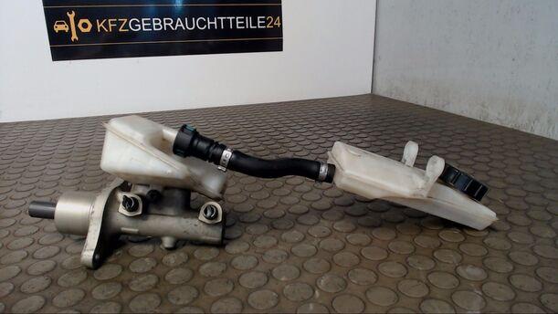 Foto: HAUPTBREMSZYLINDER eines Ford Focus 1.4 16V Eco