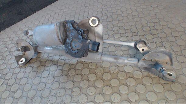 Foto: SCHEIBENWISCHERMOTOR VORN eines Toyota Yaris 1.0