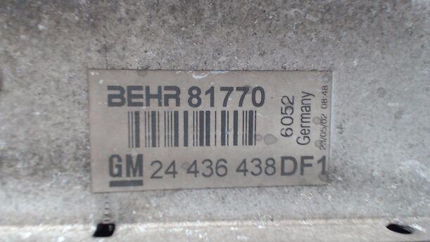 Foto: LADELUFTKÜHLER eines Opel Zafira 2.2 DTI GLXi