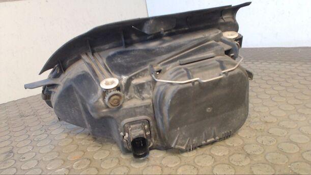 Foto: SCHEINWERFER RECHTS eines Seat Arosa 1.0 MPI Eco