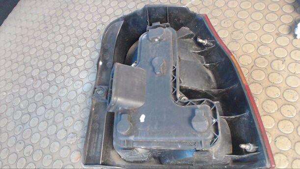 Foto: HECKLEUCHTE / RÜCKLICHT LINKS eines Seat Arosa 1.0 MPI Eco