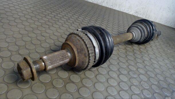 Foto: ANTRIEBSWELLE VORN LINKS (AUTOMATIK) eines Ford Mondeo Turnier Eco