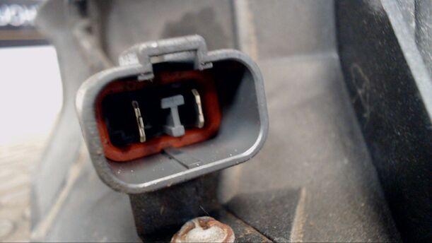 Foto: ELEKTROLÜFTER eines Honda Civic 1.5i CL