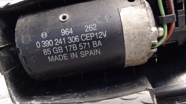 Foto: SCHEIBENWISCHERMOTOR VORN eines Ford Scorpio Turnier Jeans