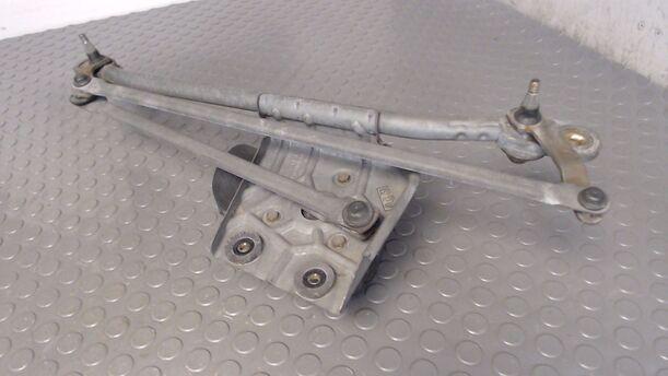 Foto: SCHEIBENWISCHERMOTOR VORN eines Ford Scorpio Turnier Jeans
