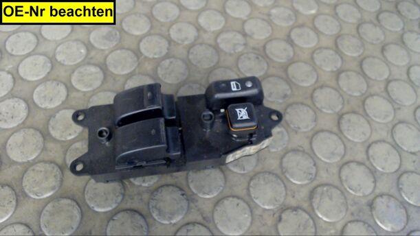 Foto: FENSTERHEBERSCHALTER eines Toyota Corolla 2.0 D-4D