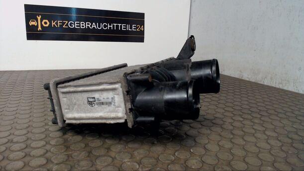 Foto: LADELUFTKÜHLER eines Toyota Corolla 2.0 D-4D