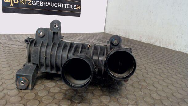 Foto: LADELUFTKÜHLER eines Toyota Corolla 2.0 D-4D